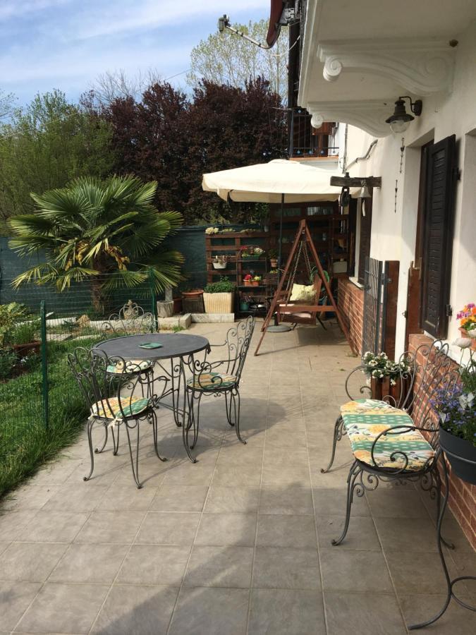 B&B Cascina Dei Levrieri Capriglio Exterior photo