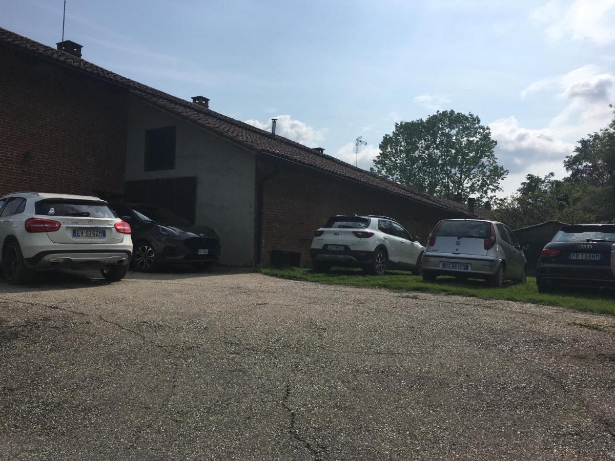 B&B Cascina Dei Levrieri Capriglio Exterior photo